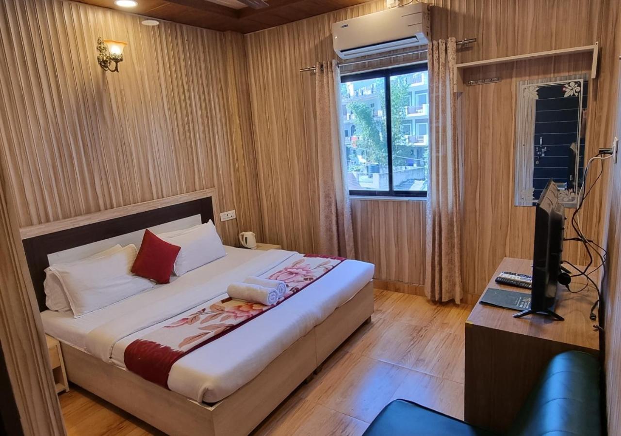 The Mountain View Hostel Rishikesh Exterior photo